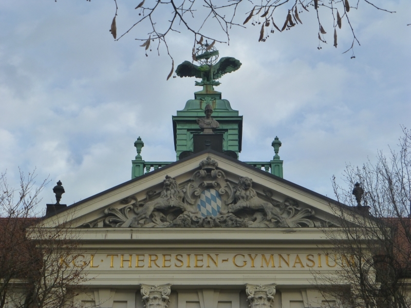 Theresien-Gymnasium am Kaiser-Ludwig-Platz in der Luwdigsvorstadt in München
