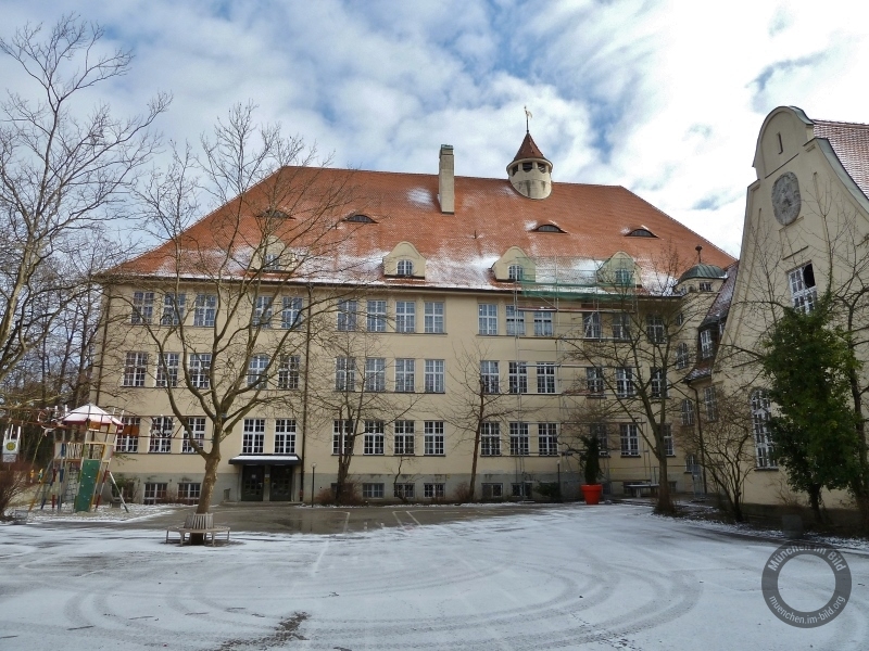Grundschule an Schererplatz in München-Pasing