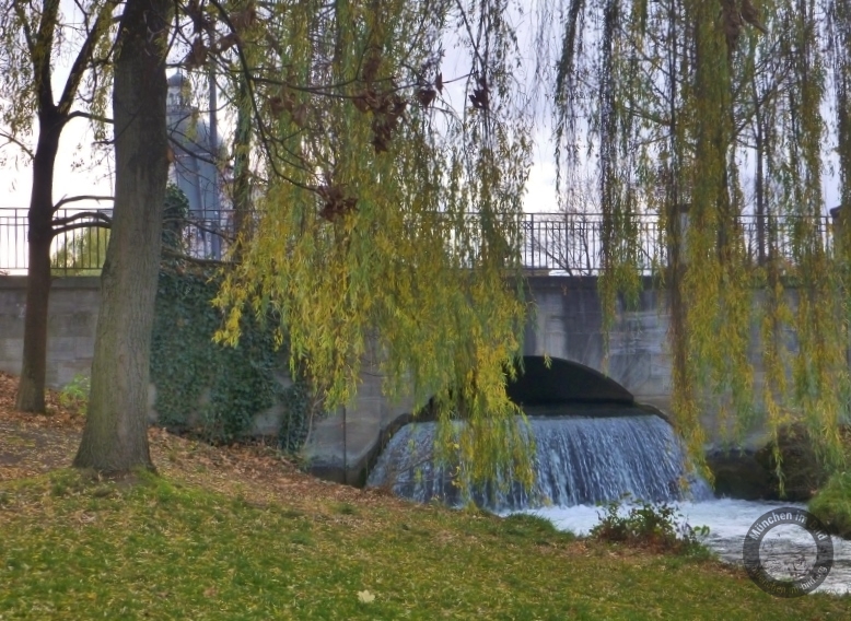 Brücke am Englischen Garten in München