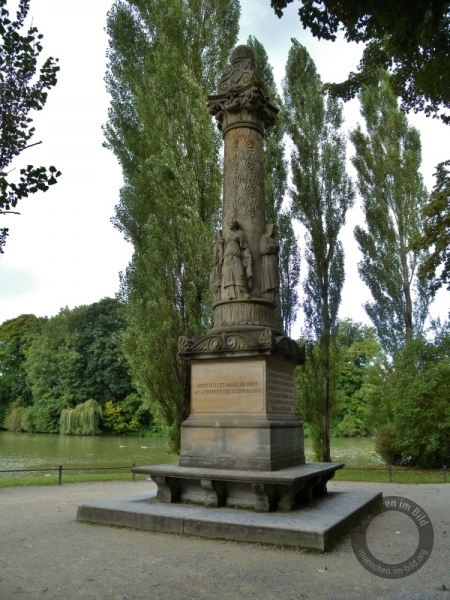 Denkmal für Friedrich Ludwig von Sckell im Englischen Garten in München