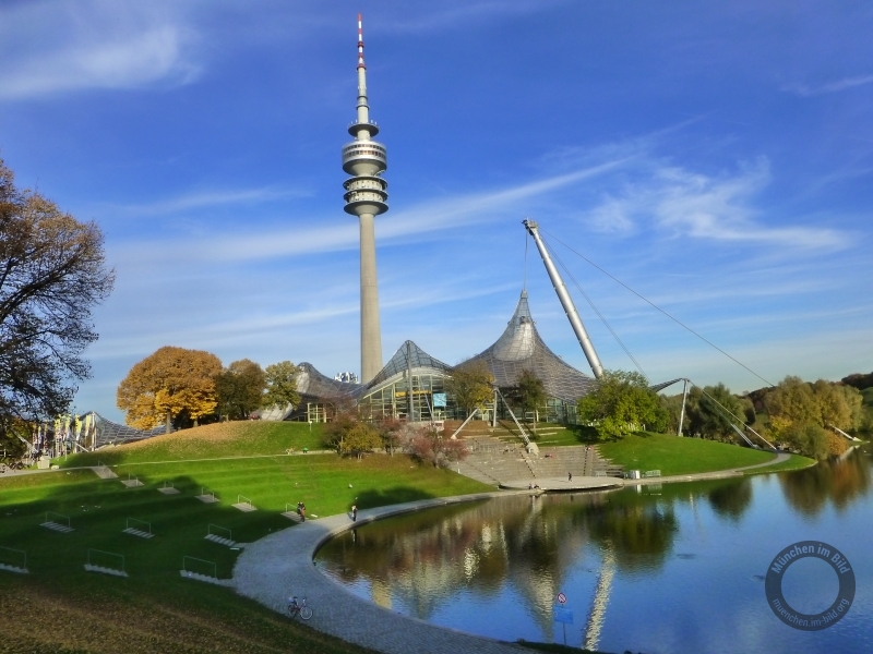 Olympia-Schwimmhalle im Olypiapark in München
