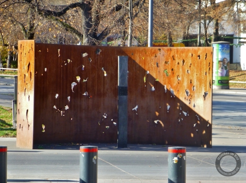 Gedenkstätte für die Opfer des Oktoberfestanschlags an der Theresienwiese in München