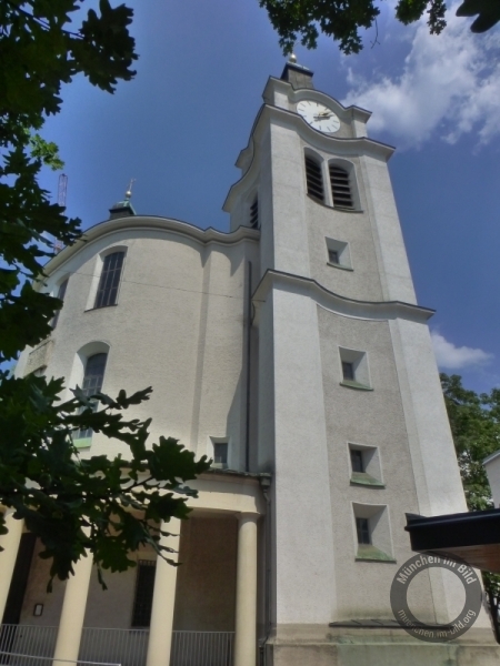Kirche Christkönig in München-Nymphenburg