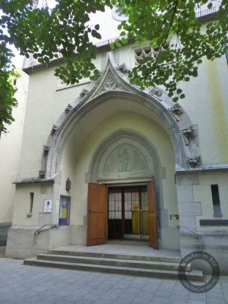 Christuskirche in München-Neuhausen-Nymphenburg
