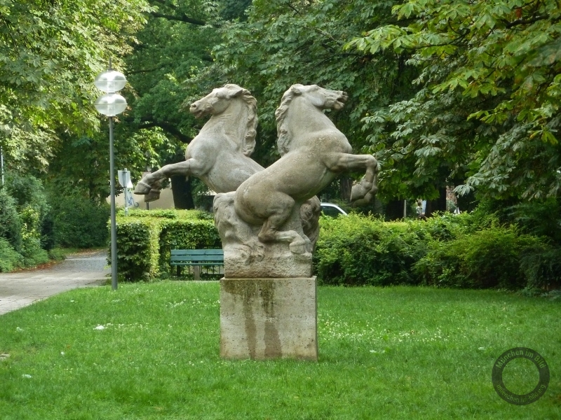 Plastik "Springende Pferde" in München