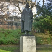 Denkmal für Johann Wolfgang von Goethe auf dem Maximiliansplatz in München
