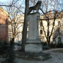 Kriegerdenkmal (Deutsche Einigungskriege) auf dem Kaiserplatz in München-Schwabing