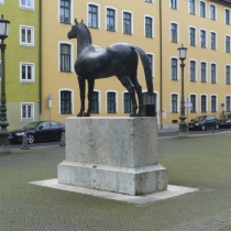 Denkmal für die Deutsche Kavallerie in der Schönfeldstraße in München