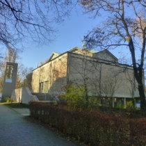 Nazarethkirche in der Barbarossastraße in München-Bogenhausen