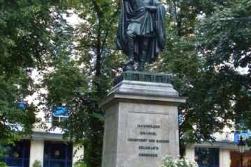 Denkmal für Kurfürst Max II. Emanuel auf dem Promenadeplatz in München