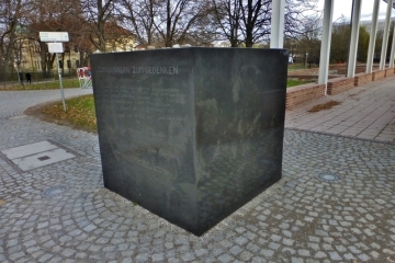 Denkmal für die Widerstandsgruppe "Weiße Rose" am Hofgarten in München